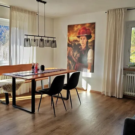 Schwarzwaldraum Schlossblick * הורנברג